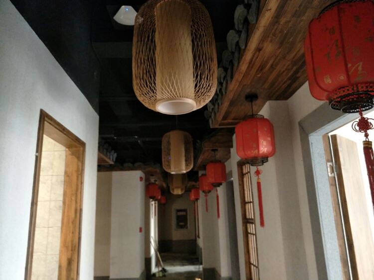 什么时候开始安装灯具 20170721_2791661_1500619021234.jpg