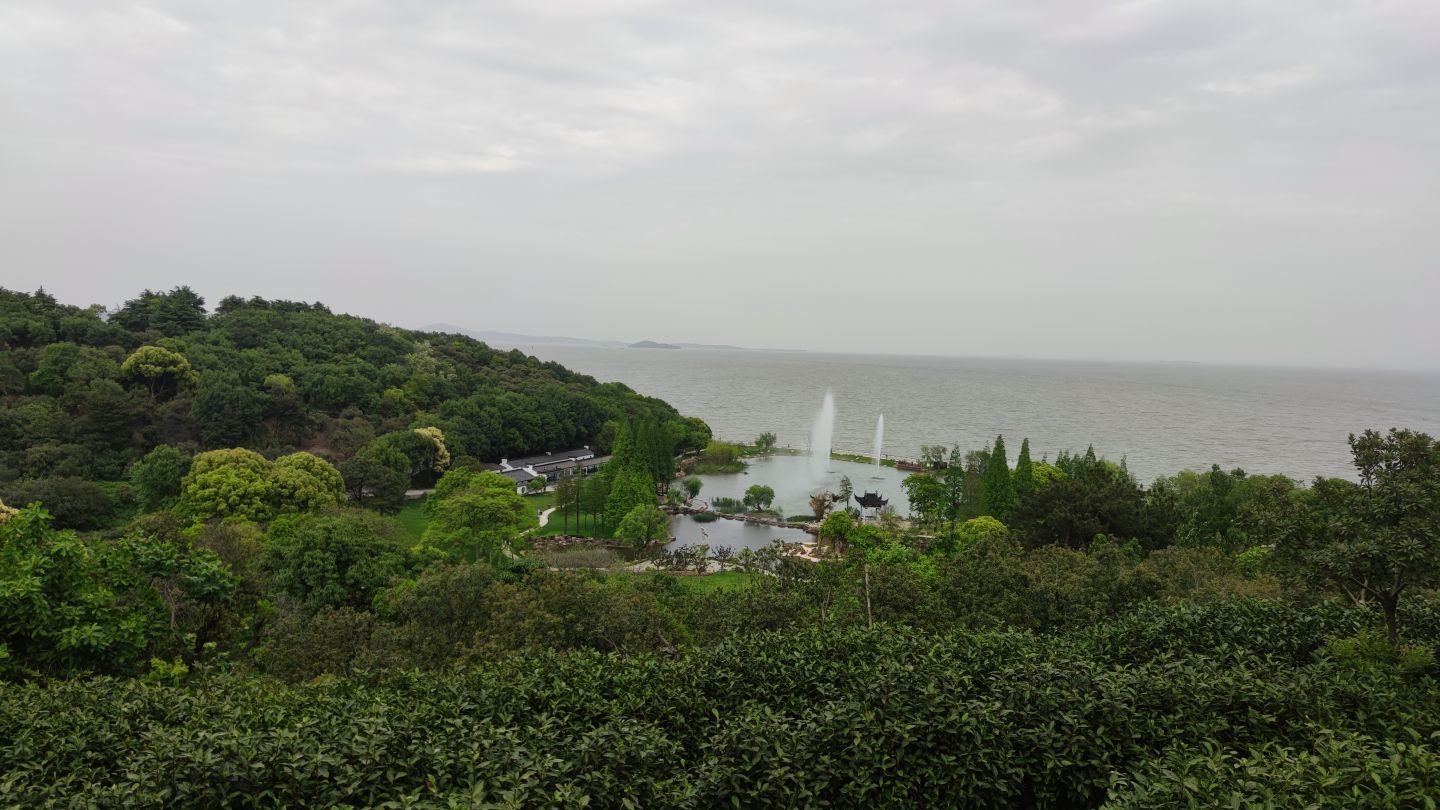 今天花费12元打卡了一趟无锡马山的龙头渚公园,风景很好
