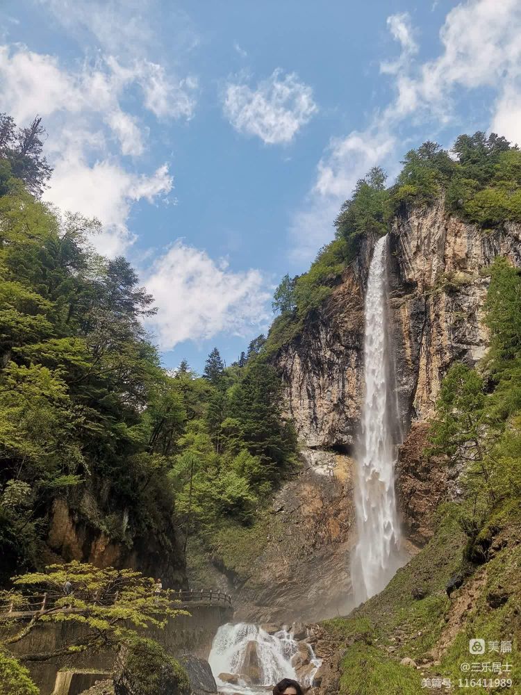 甘肃陇南官鹅沟游记:陇上江南,官鹅天瀑飞沫如雨,气吞山河!
