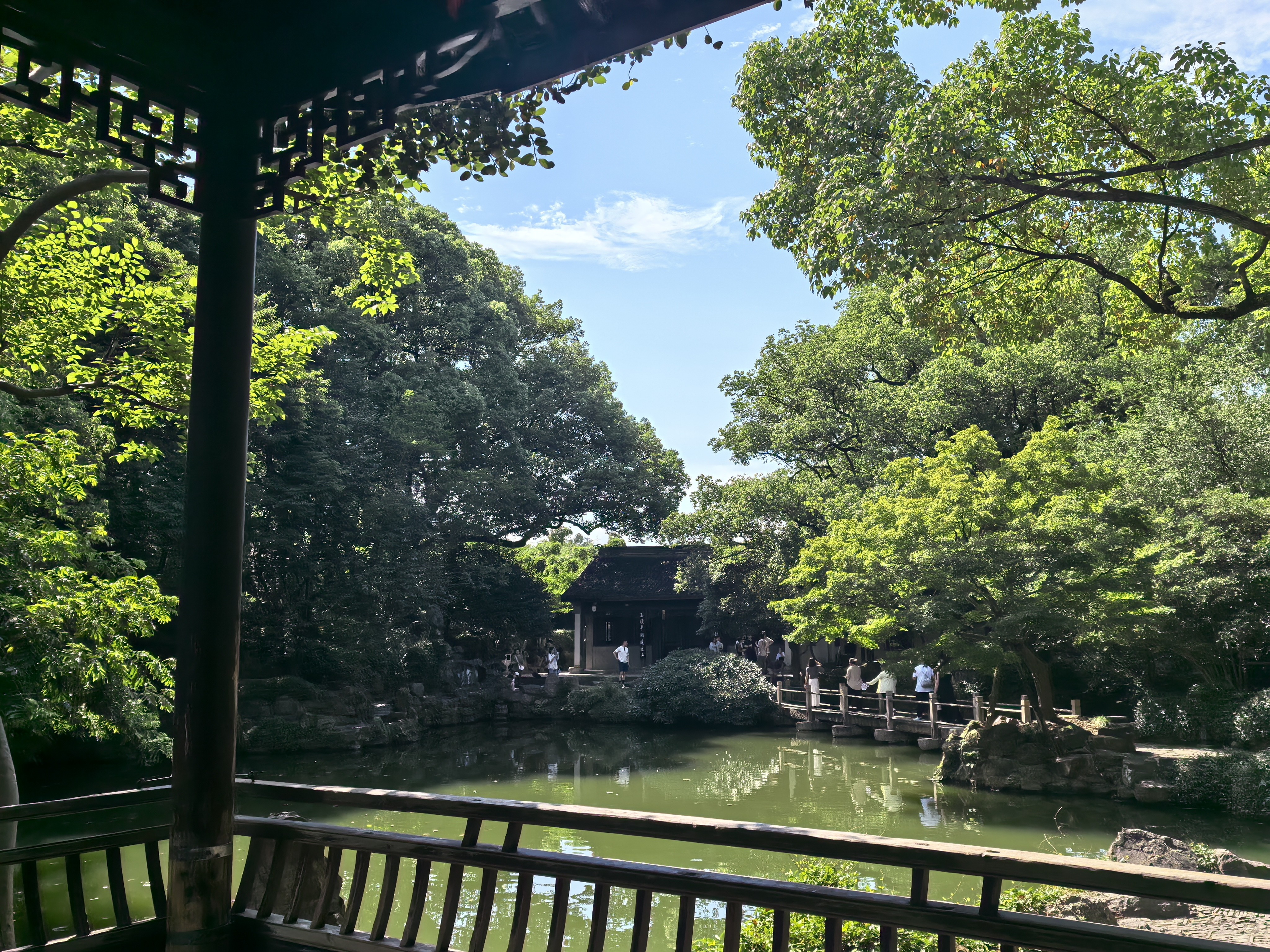 夏季惠山古镇锡惠公园雨后黄公涧寄畅园