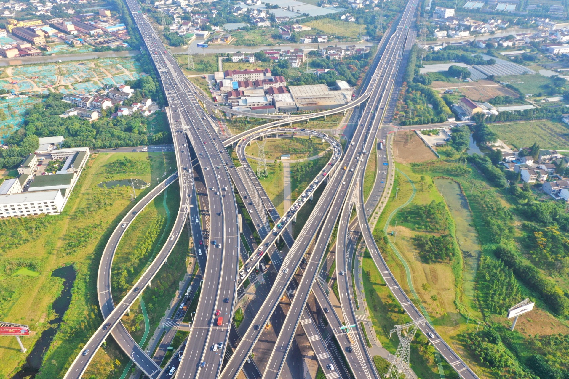 航拍常州龙江路与长虹路高架立交不同的角度是不是很美
