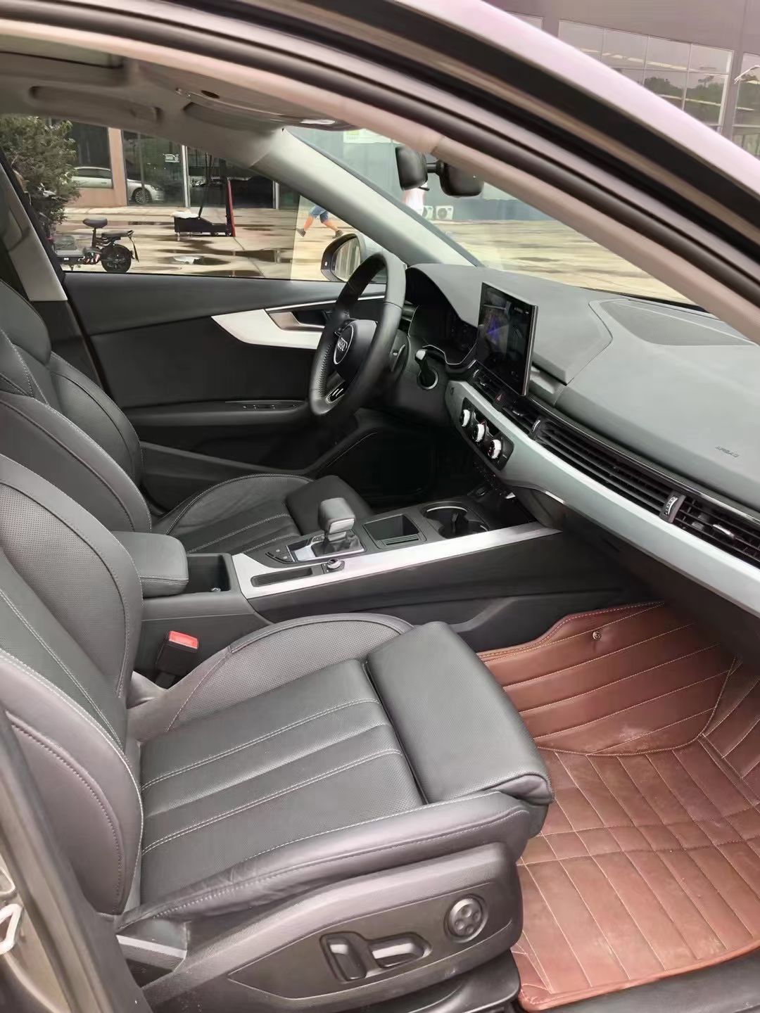 21年奥迪a4l大家看看怎么样不论是造型还是内饰还是配置怎么样