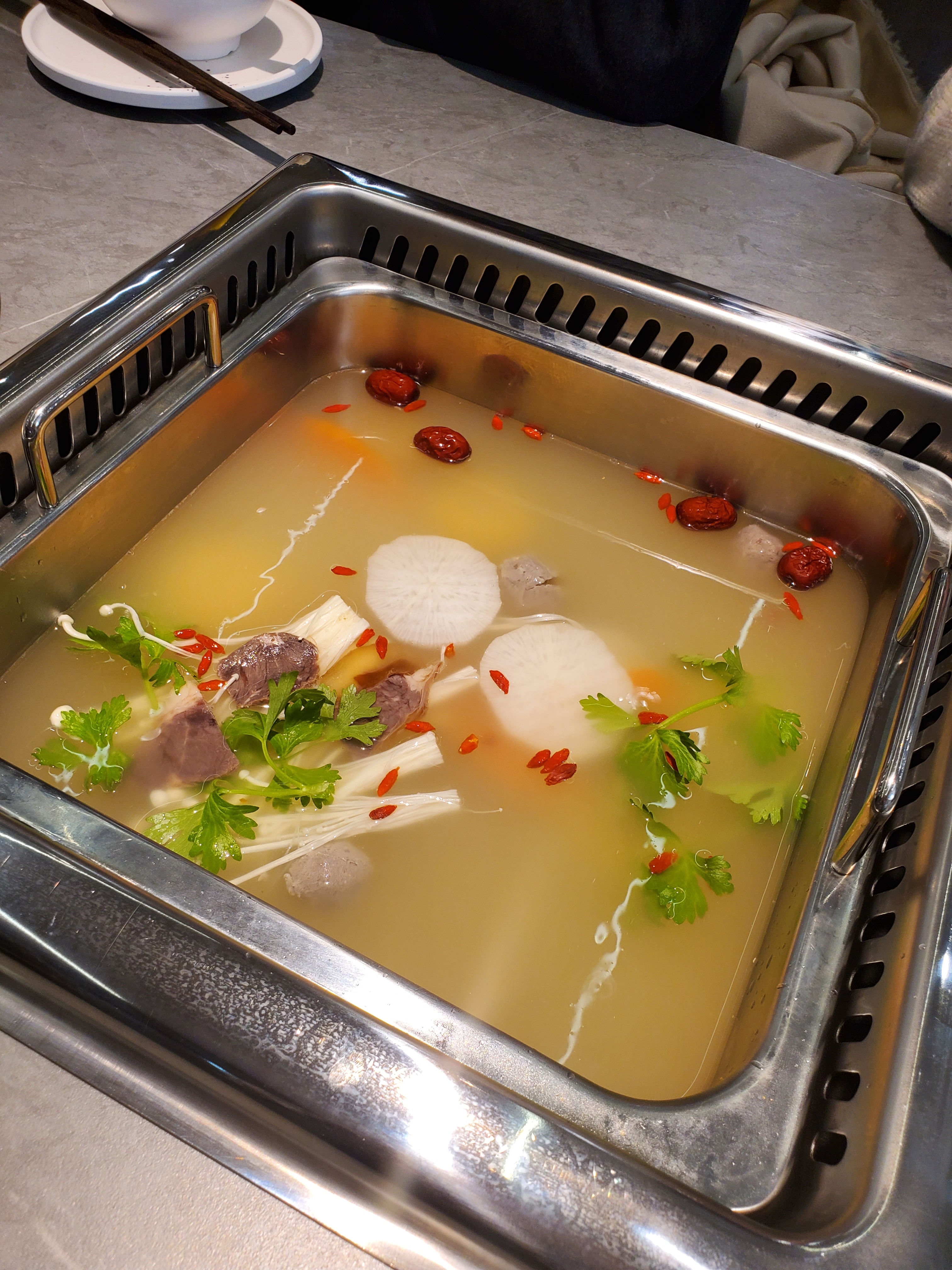 煊记鲜牛肉火锅酒香不怕巷子深肉真的又软又好嚼边写都流口水