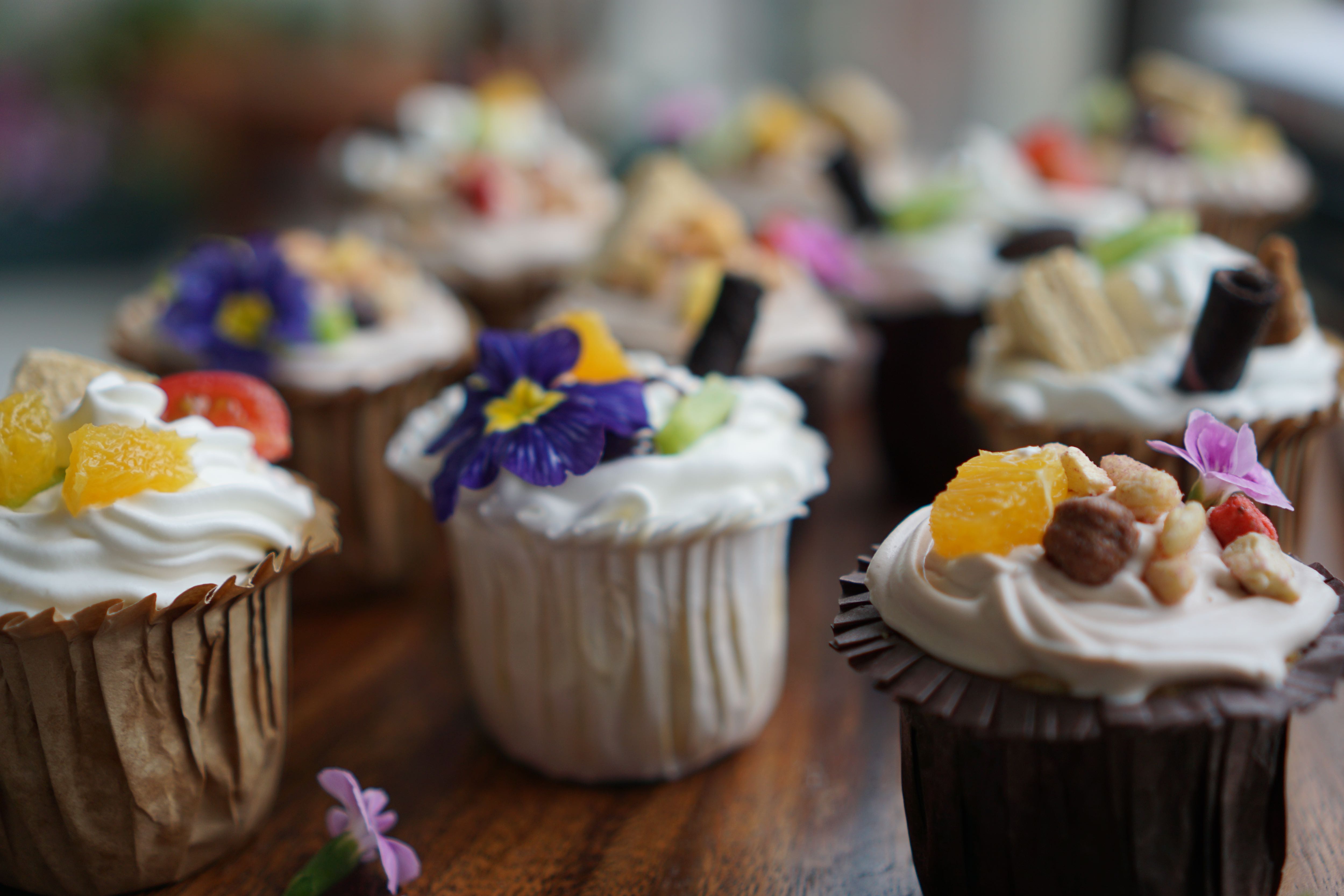 宅家自制奶油纸杯蛋糕烘培入门的快乐甜品很简单大家快一起做起来